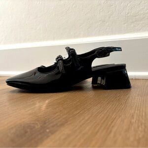 American Eagle Mary Jane slingbacks NWT